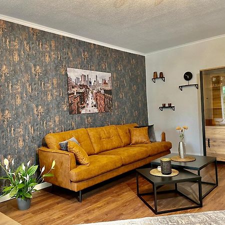 Studioappartement Mit Privatgarten In Ruhiger Wohnsiedlung Neumuenster Exterior photo