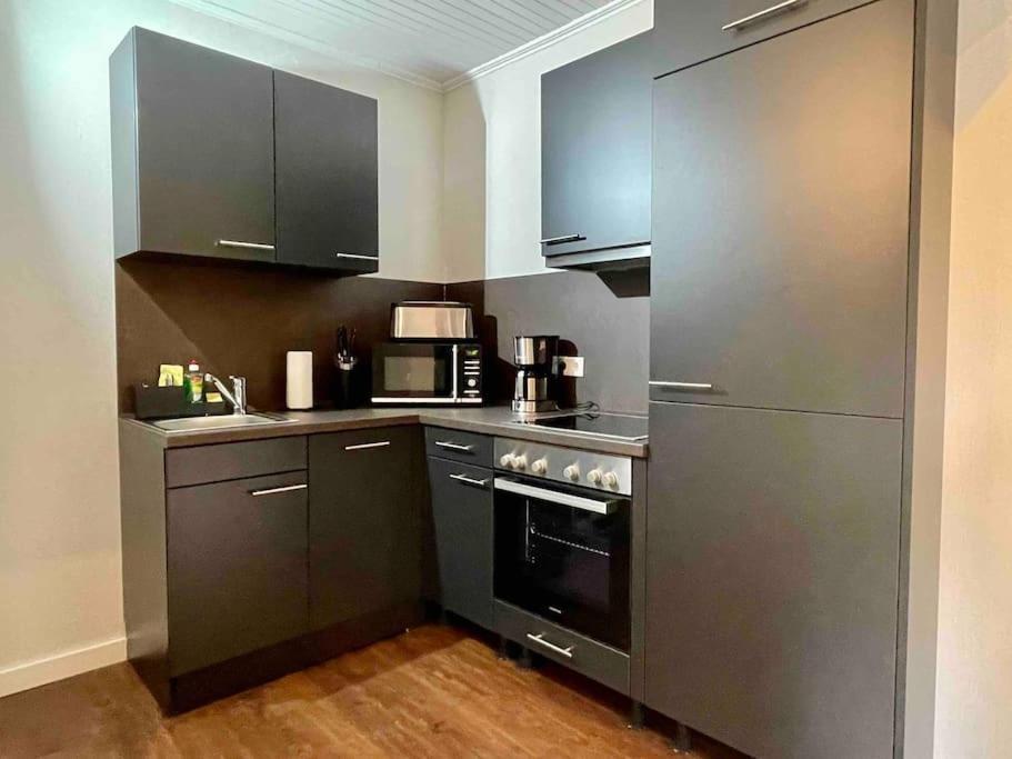 Studioappartement Mit Privatgarten In Ruhiger Wohnsiedlung Neumuenster Exterior photo